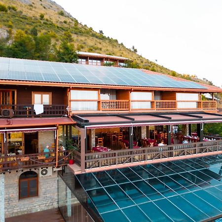 Hotel Shpija E Gjyshit Canaj المظهر الخارجي الصورة