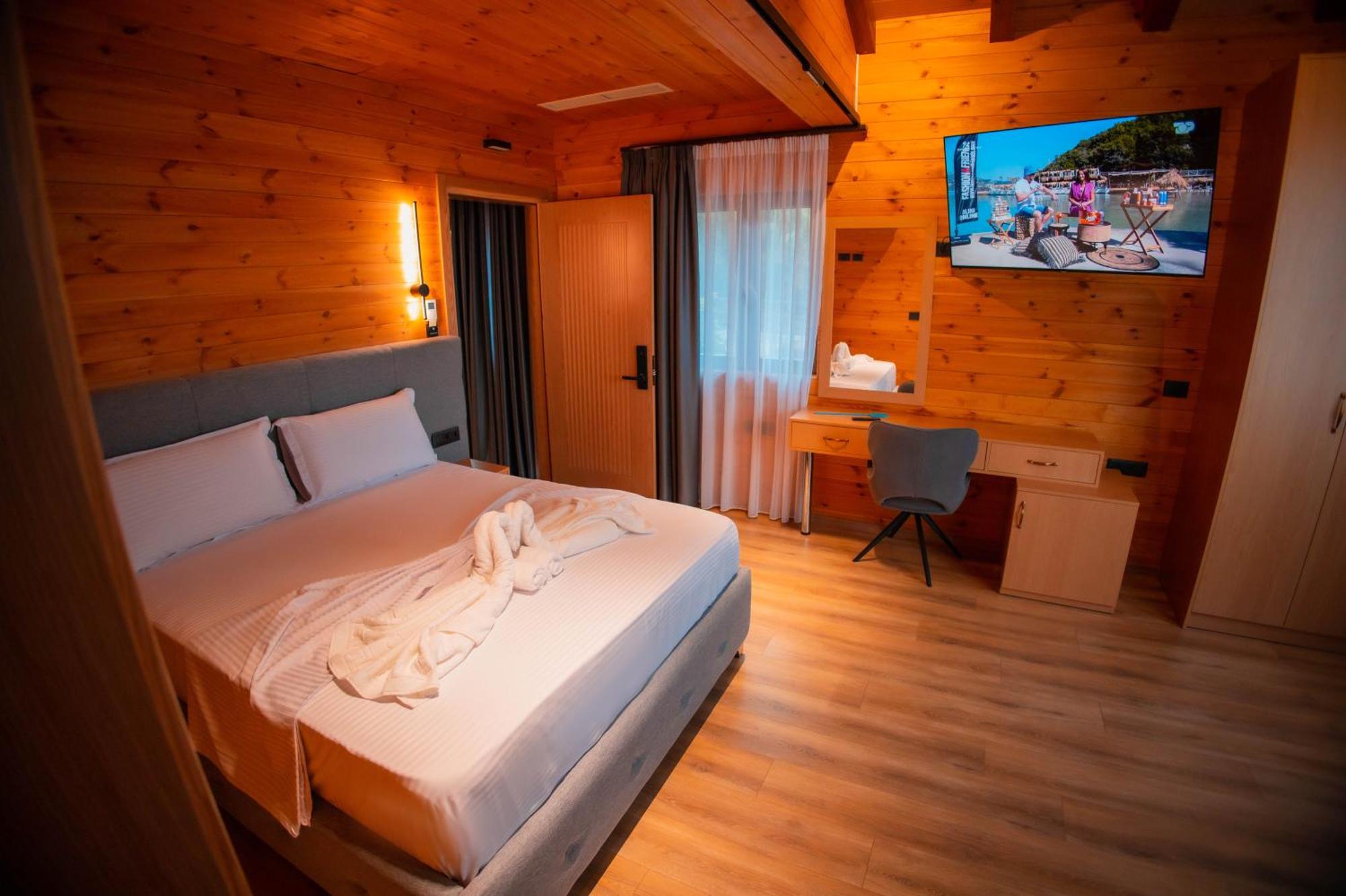 Hotel Shpija E Gjyshit Canaj المظهر الخارجي الصورة