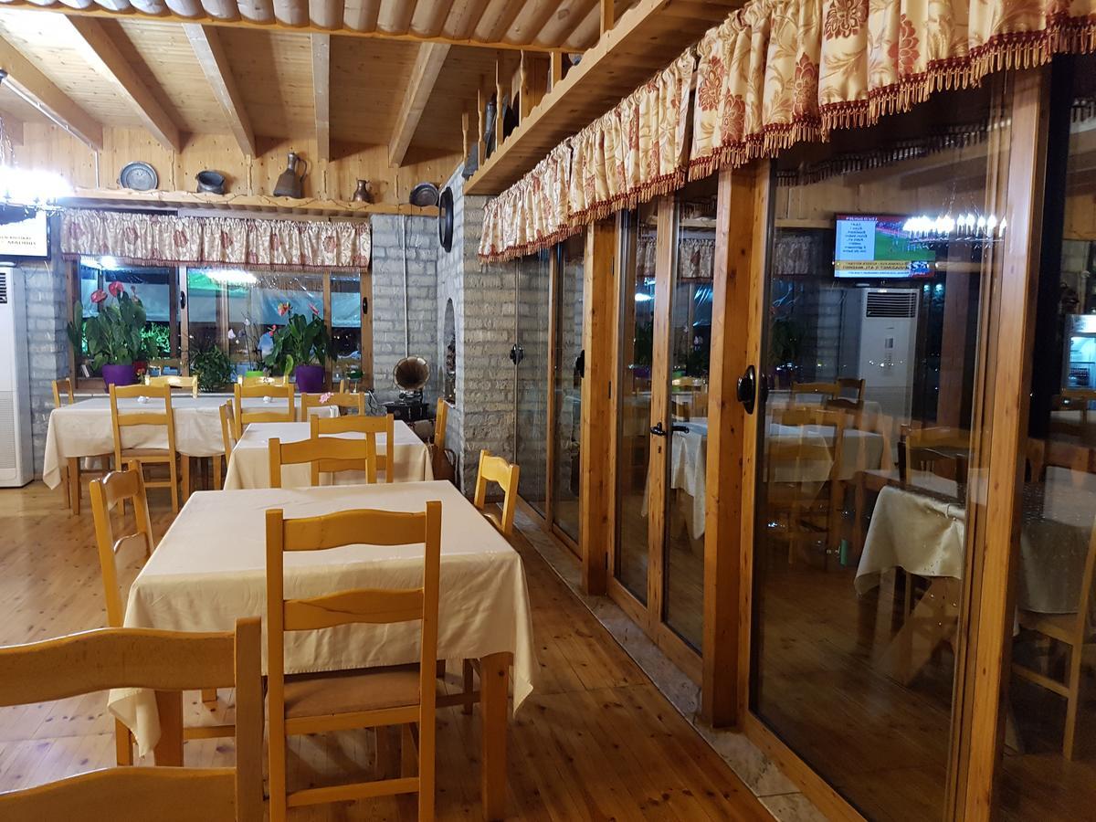 Hotel Shpija E Gjyshit Canaj المظهر الخارجي الصورة